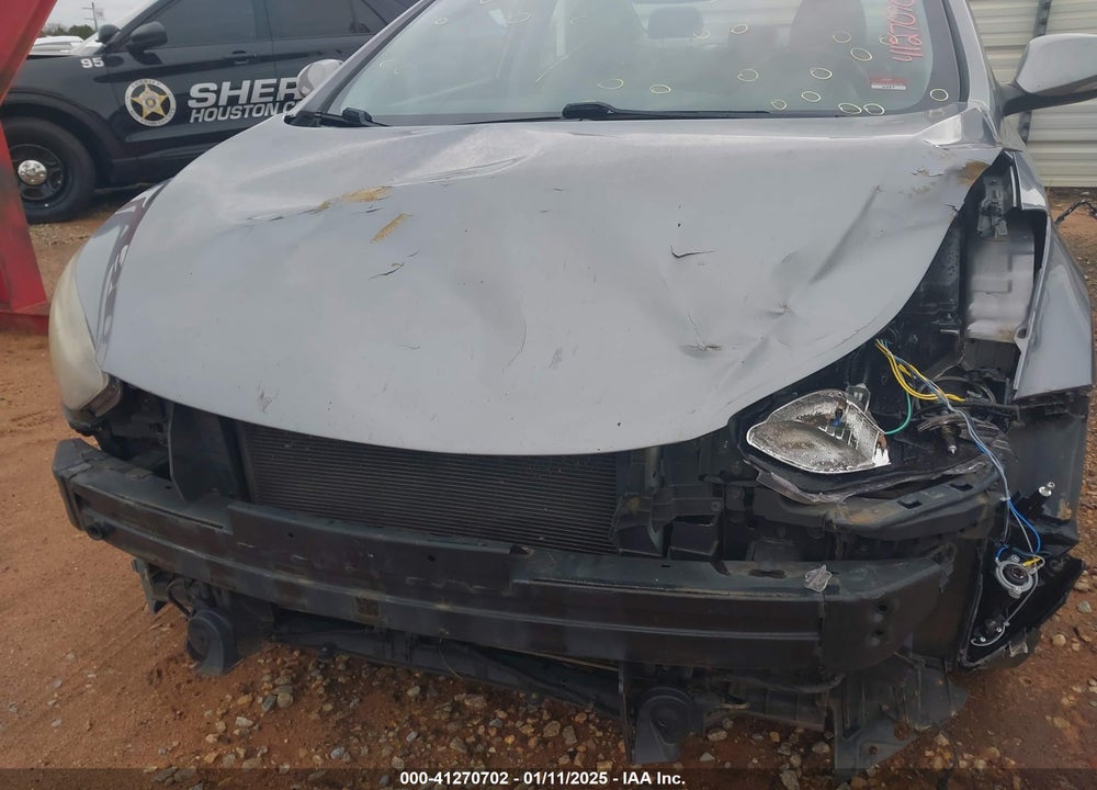 2013 HYUNDAI ELANTRA VIN: KMHDH4AE9DU632923