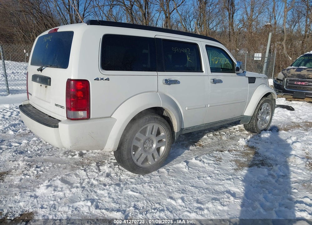 2011 DODGE NITRO HEAT VIN: 1D4PU4GK3BW590442