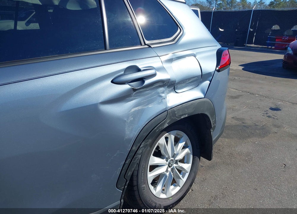 2024 TOYOTA COROLLA CROSS LE VIN: 7MUBAAAG1RV088404