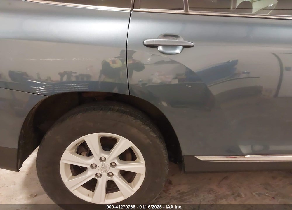 2013 TOYOTA HIGHLANDER SE V6 VIN: 5TDBK3EH7DS221004