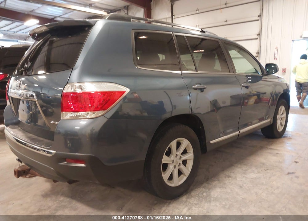 2013 TOYOTA HIGHLANDER SE V6 VIN: 5TDBK3EH7DS221004