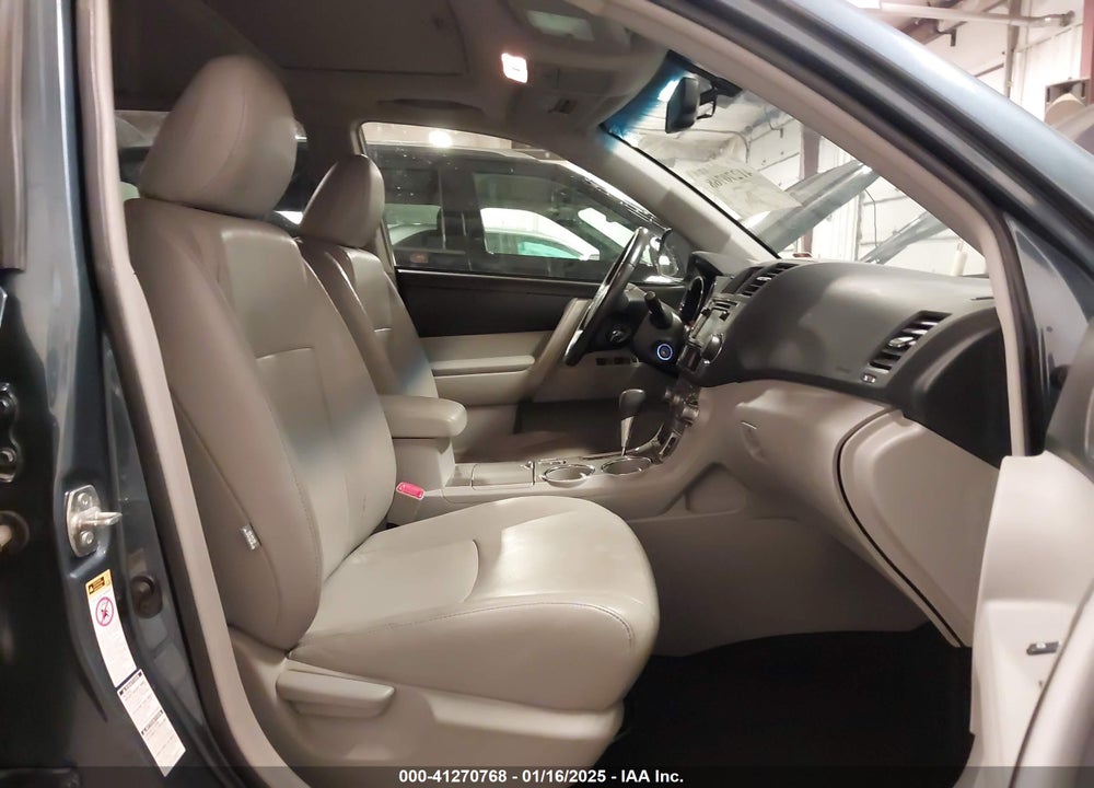 2013 TOYOTA HIGHLANDER SE V6 VIN: 5TDBK3EH7DS221004