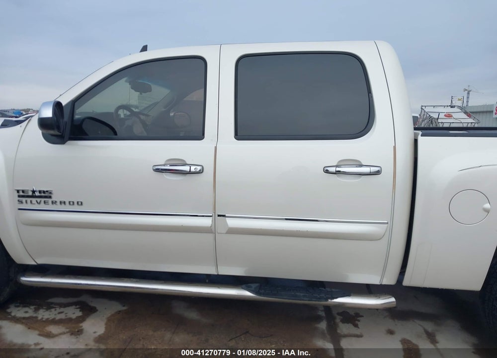2013 CHEVROLET SILVERADO 1500 VIN: 3GCPCSE08DG227660