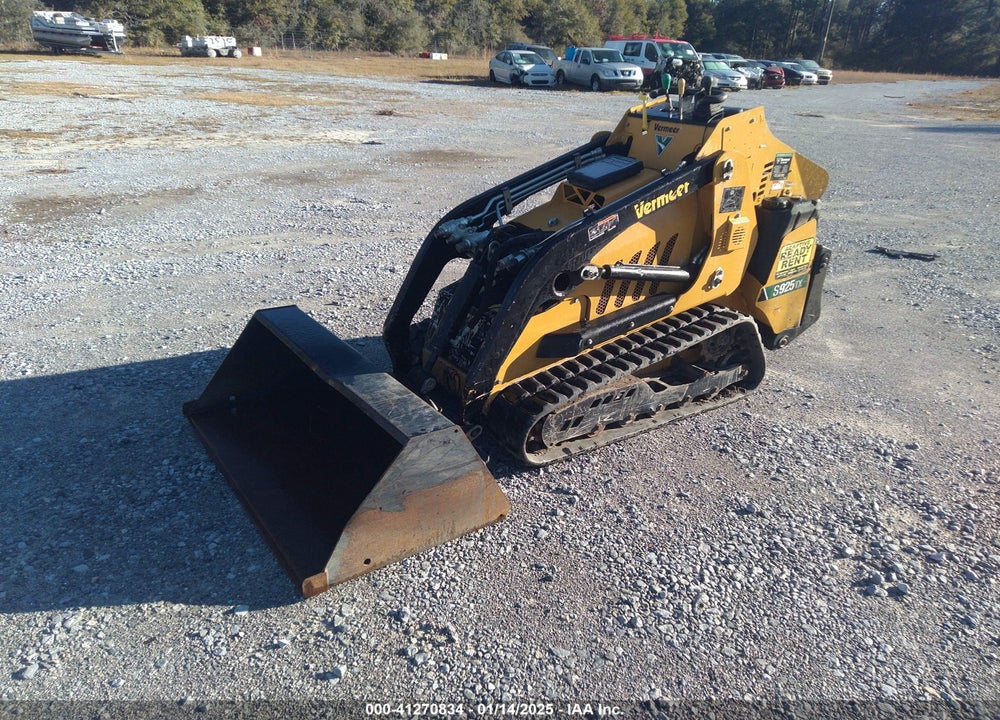 2023 VERMEER S925TX SKID STEER VIN: 1VRL0705VP1007473