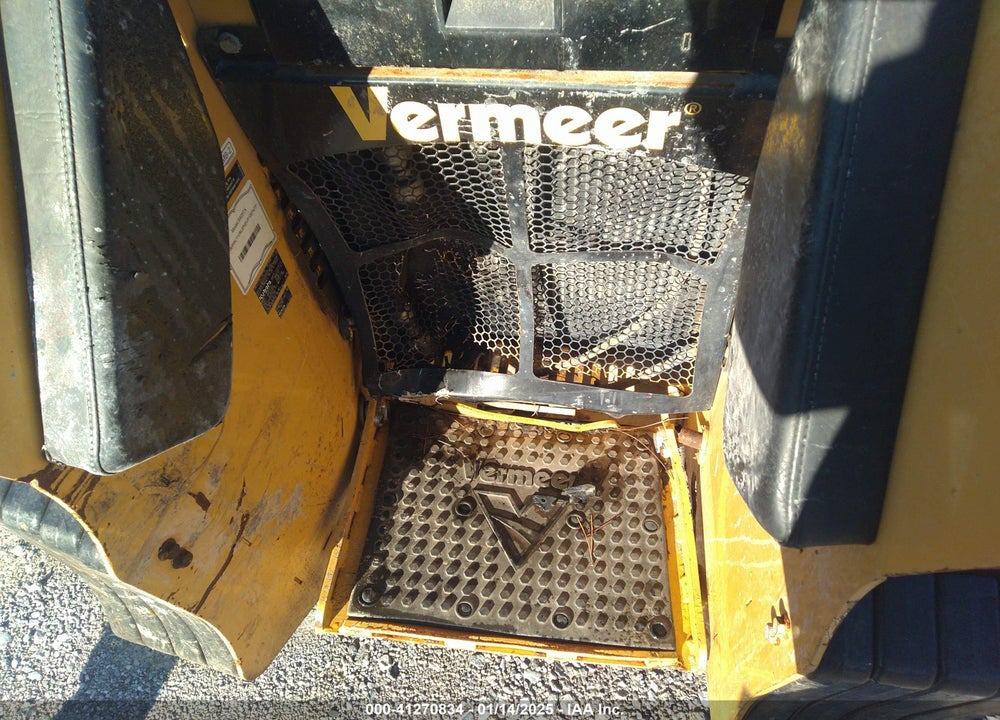 2023 VERMEER S925TX SKID STEER VIN: 1VRL0705VP1007473