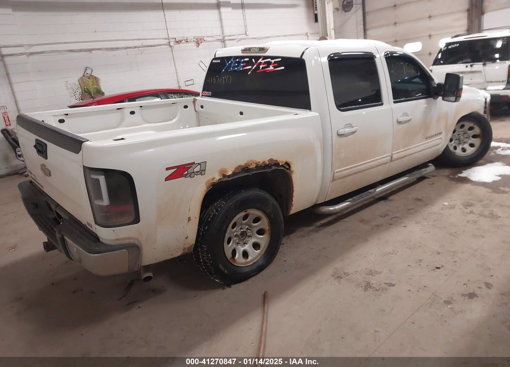 2011 CHEVROLET SILVERADO 1500 VIN: 1GCPKTE39BF169611