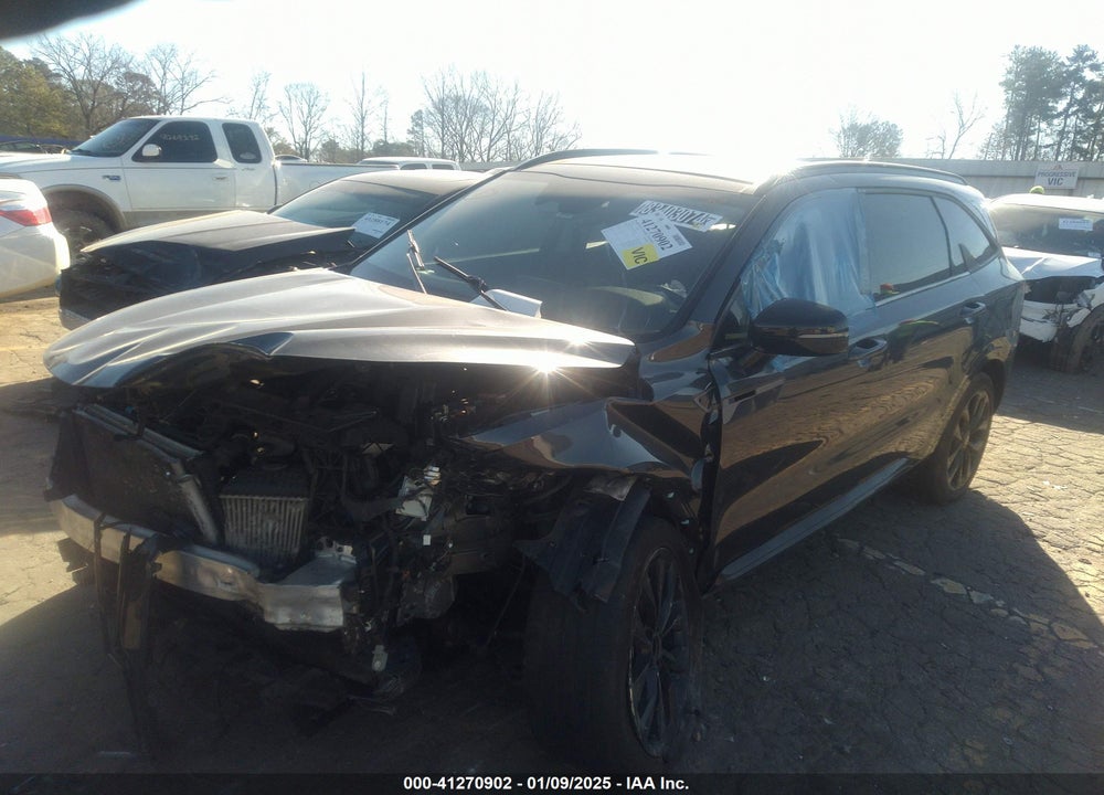 2021 KIA SORENTO VIN: 5XYRKDLF1MG022615