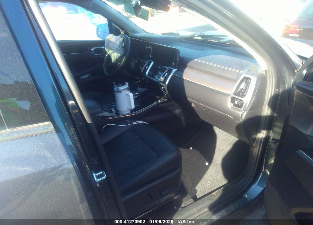 2021 KIA SORENTO VIN: 5XYRKDLF1MG022615