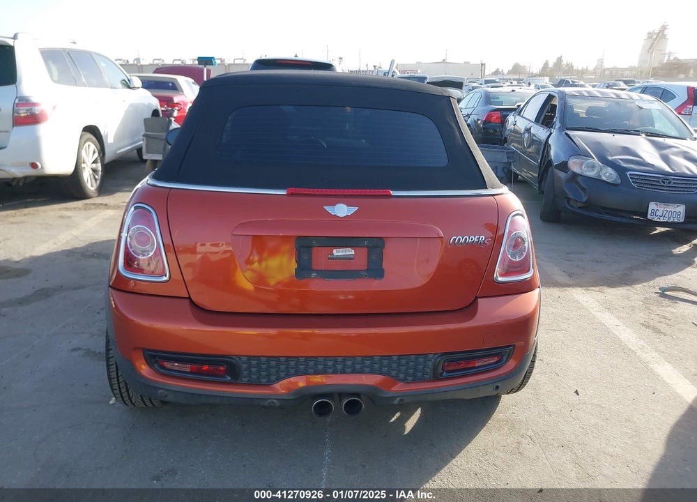 2013 MINI CONVERTIBLE COOPER S VIN: WMWZP3C56DT297515