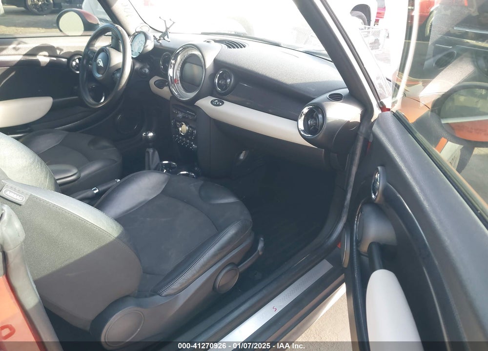 2013 MINI CONVERTIBLE COOPER S VIN: WMWZP3C56DT297515