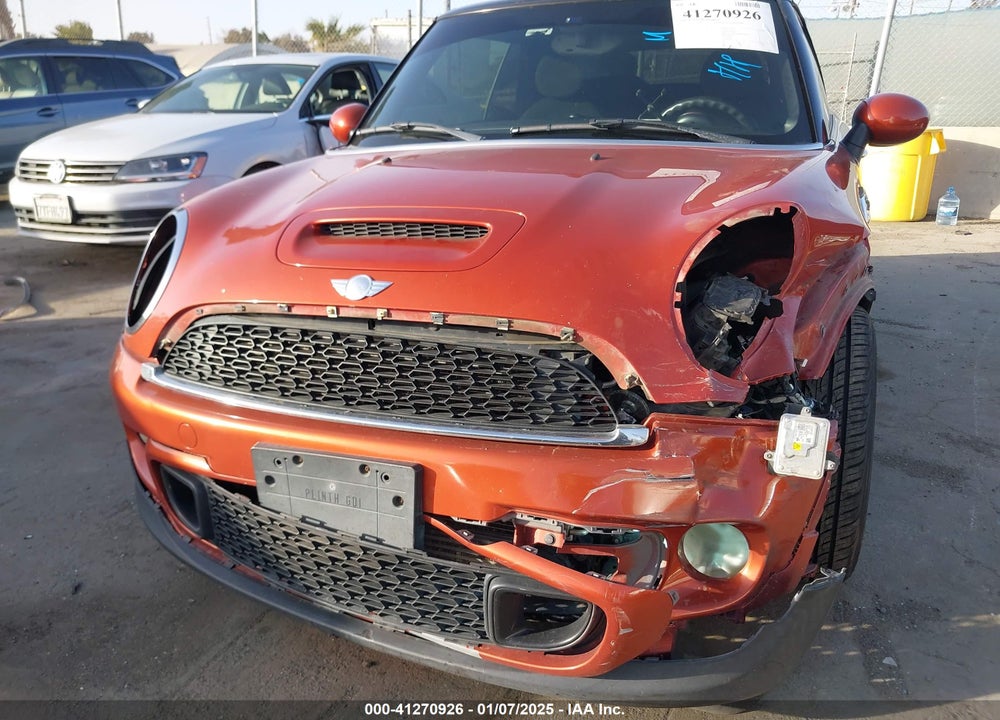 2013 MINI CONVERTIBLE COOPER S VIN: WMWZP3C56DT297515