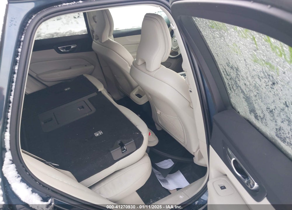 2020 VOLVO XC60 T5 MOMENTUM VIN: YV4102RK0L1515807
