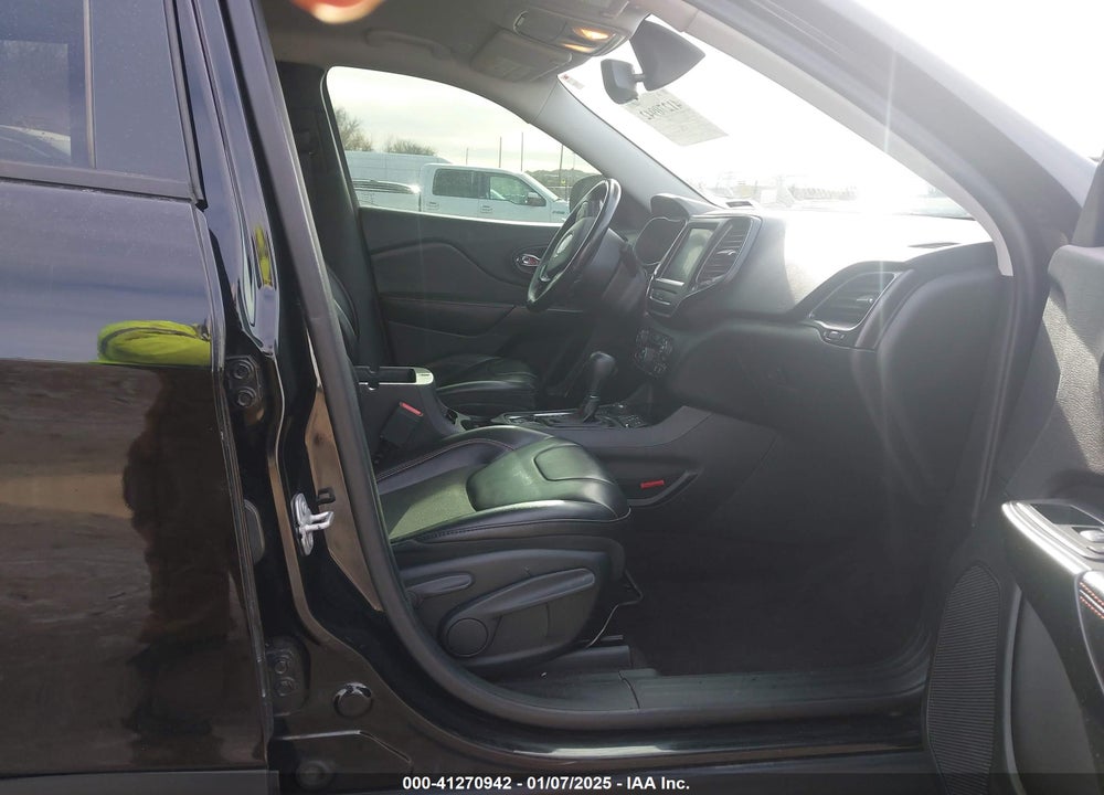 2019 JEEP CHEROKEE VIN: 1C4PJMBX9KD225106