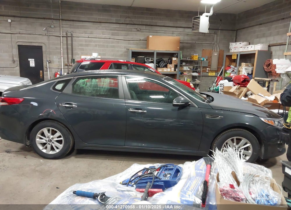 2016 KIA OPTIMA VIN: KNAGT4L37G5084069