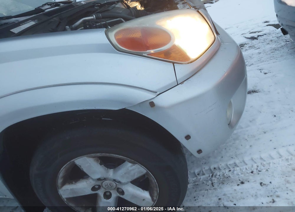 2004 TOYOTA RAV4 VIN: JTEHD20V540025752