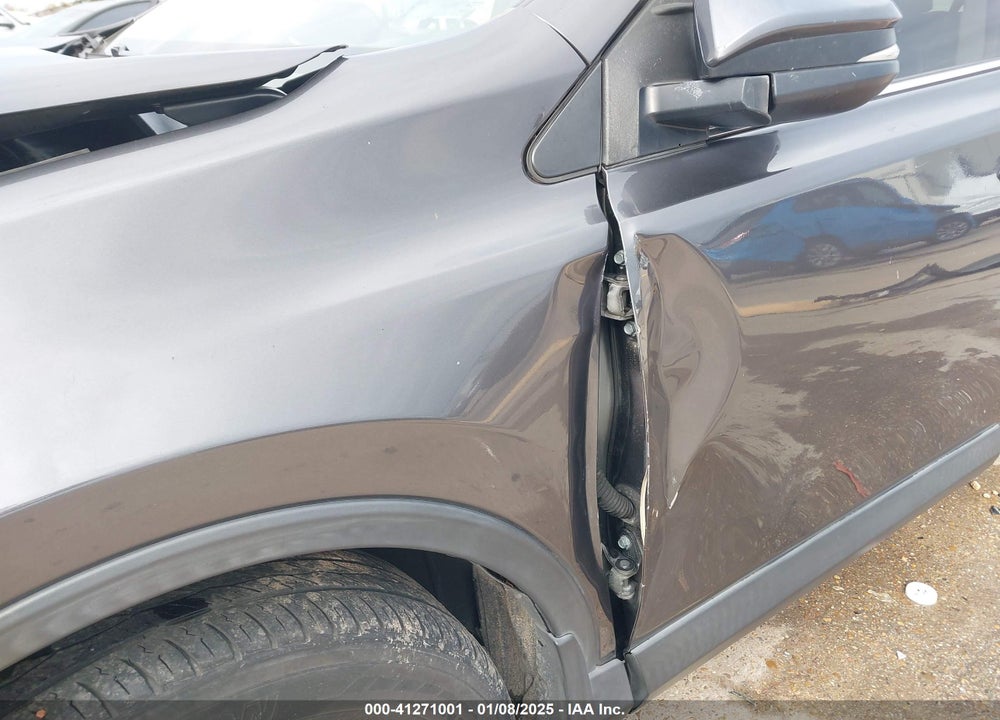 2017 TOYOTA RAV4 XLE VIN: JTMWFREV5HJ709904