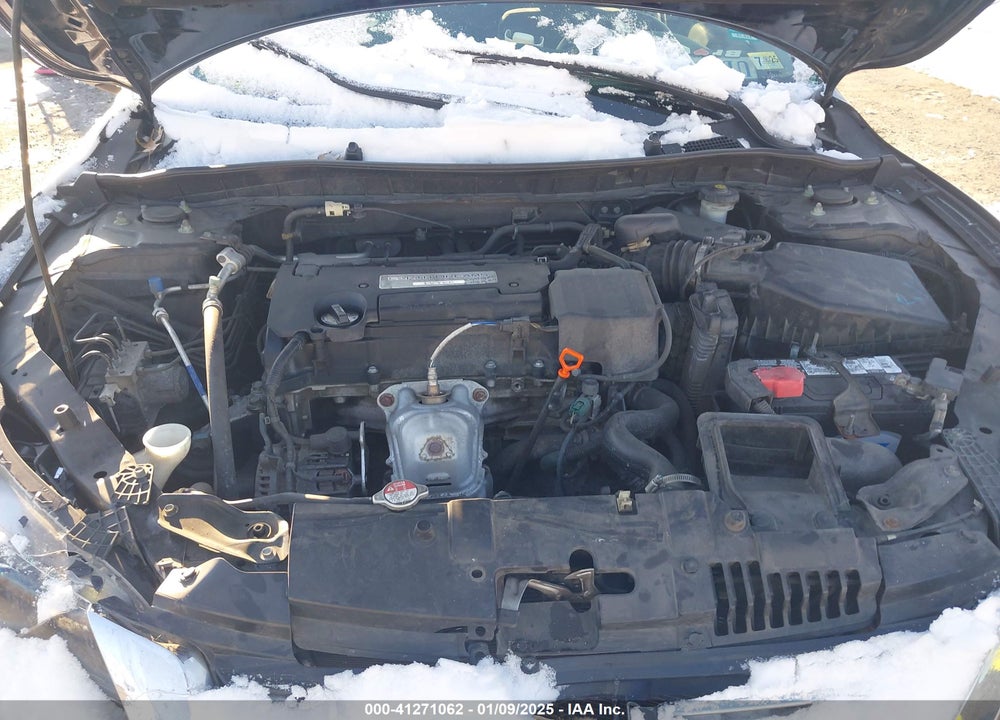 2015 HONDA ACCORD VIN: 1HGCR2F37FA139272