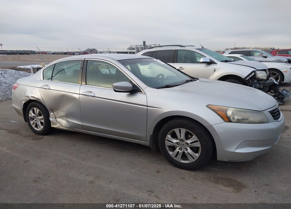 2008 HONDA ACCORD VIN: 1HGCP26448A112564