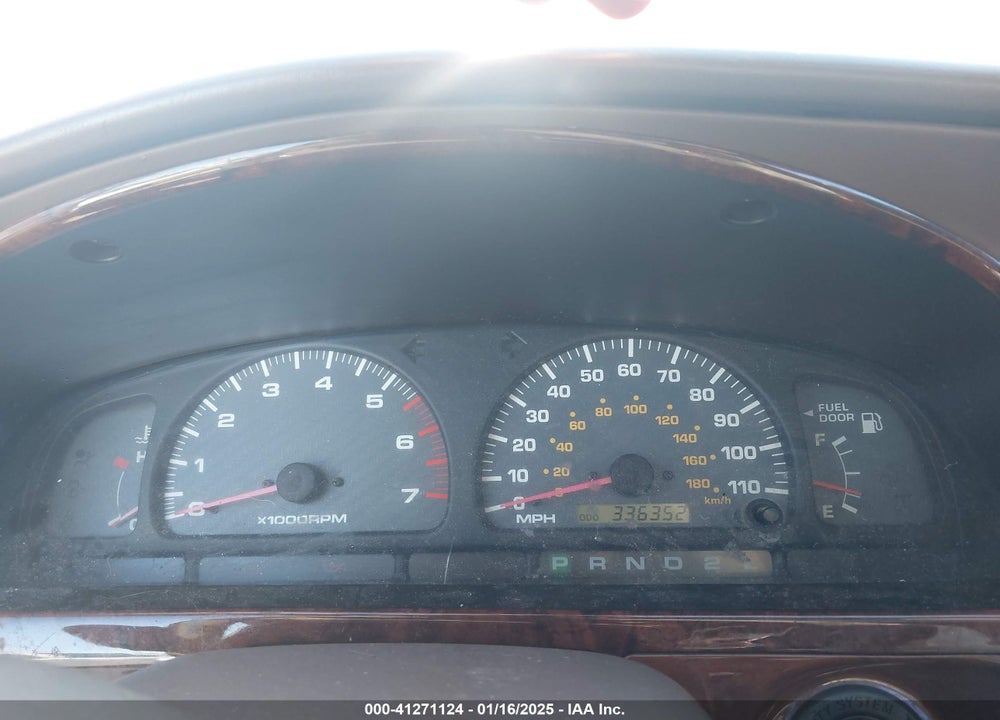 1999 TOYOTA 4RUNNER LIMITED V6 VIN: JT3GN87R5X0124086