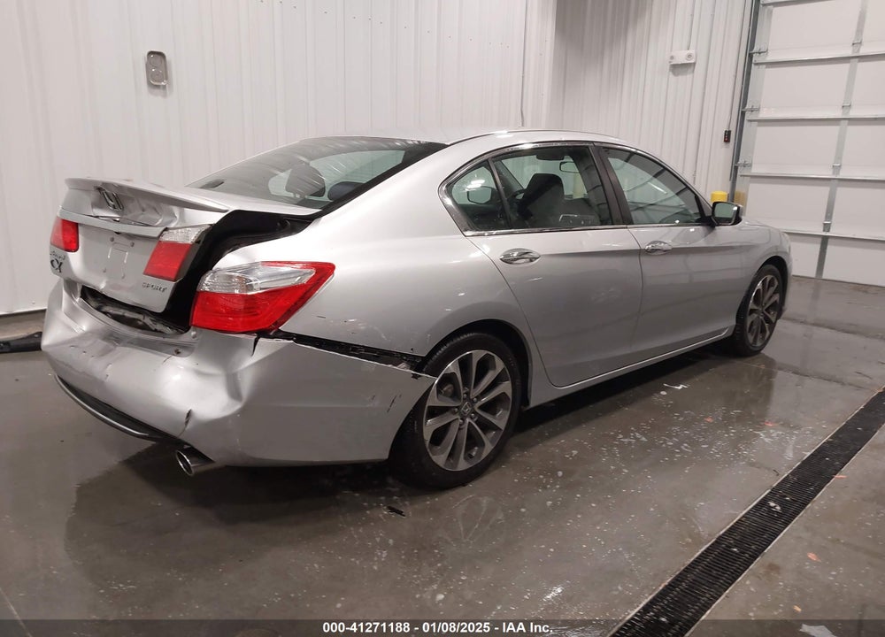 2015 HONDA ACCORD VIN: 1HGCR2F56FA107043