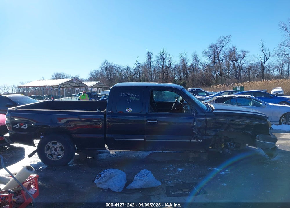 2005 CHEVROLET SILVERADO 1500 LS VIN: 1GCEK19V15E186114