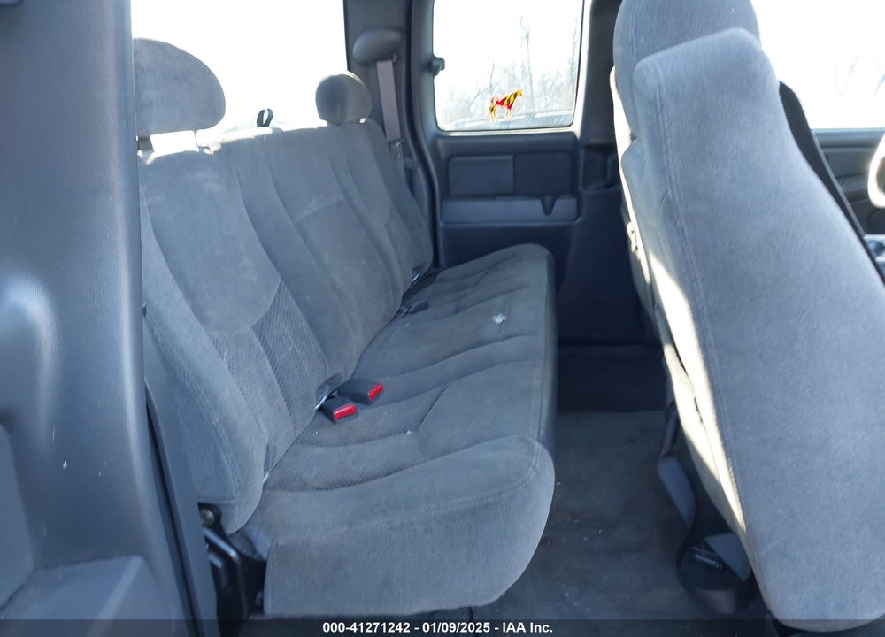 2005 CHEVROLET SILVERADO 1500 LS VIN: 1GCEK19V15E186114