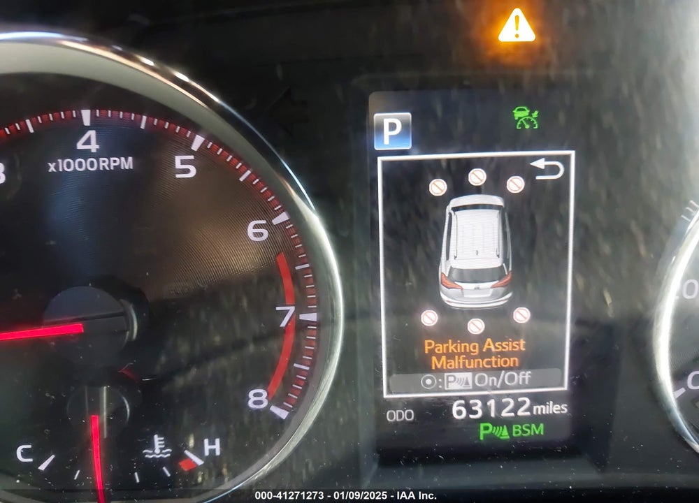 2018 TOYOTA RAV4 SE VIN: JTMNFREV4JD118964