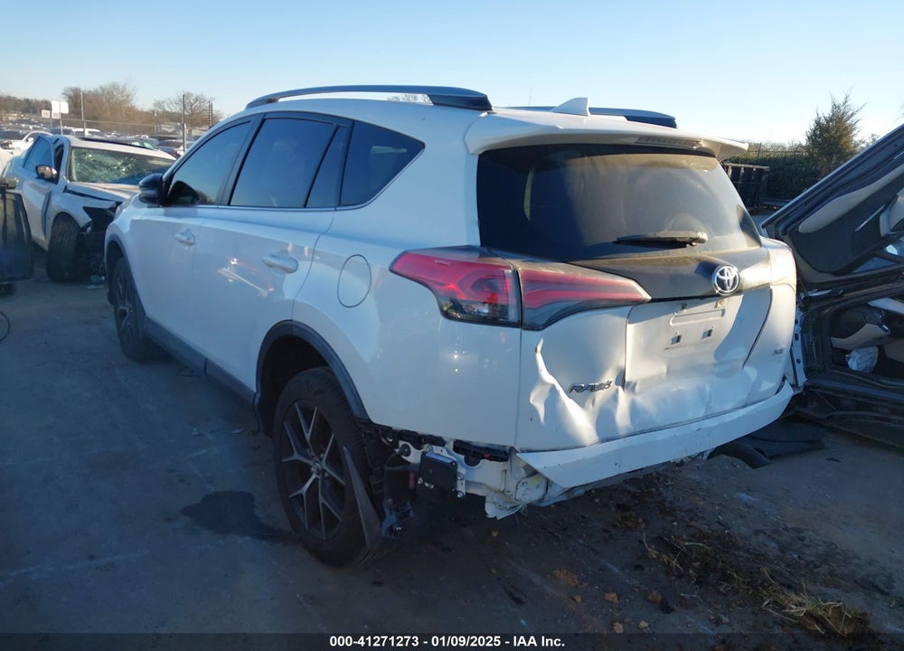 2018 TOYOTA RAV4 SE VIN: JTMNFREV4JD118964