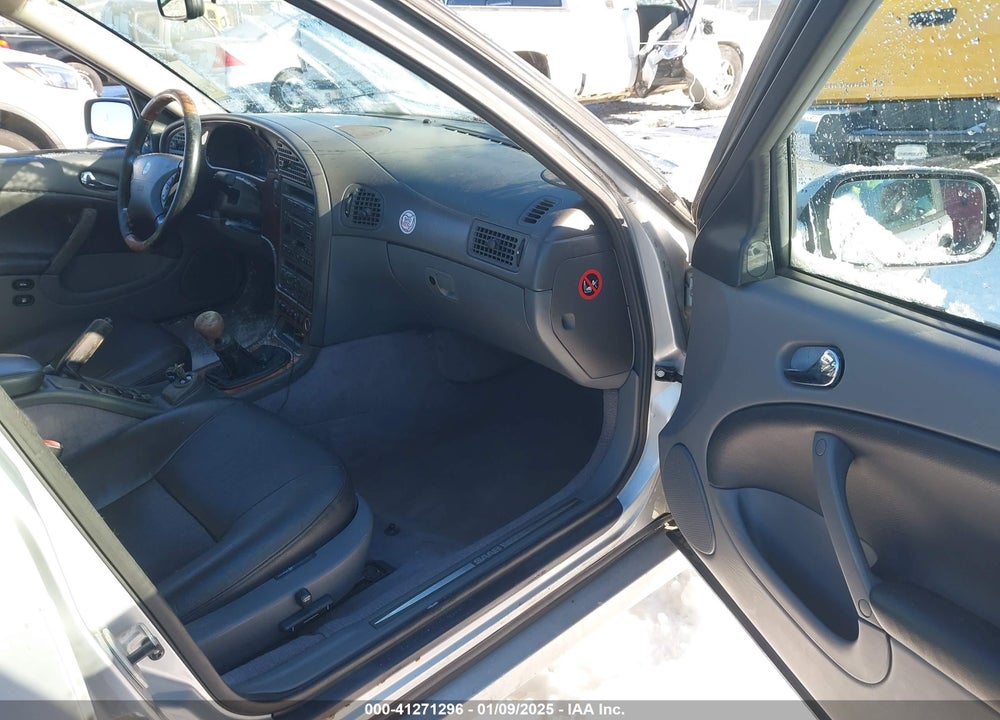 2000 SAAB 9-5 AERO VIN: YS3EH45G9Y3059045