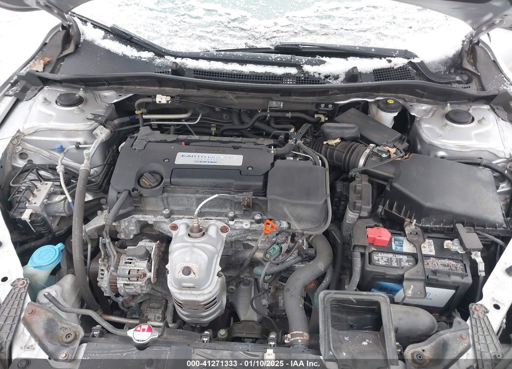 2015 HONDA ACCORD LX VIN: 1HGCR2F38FA048625