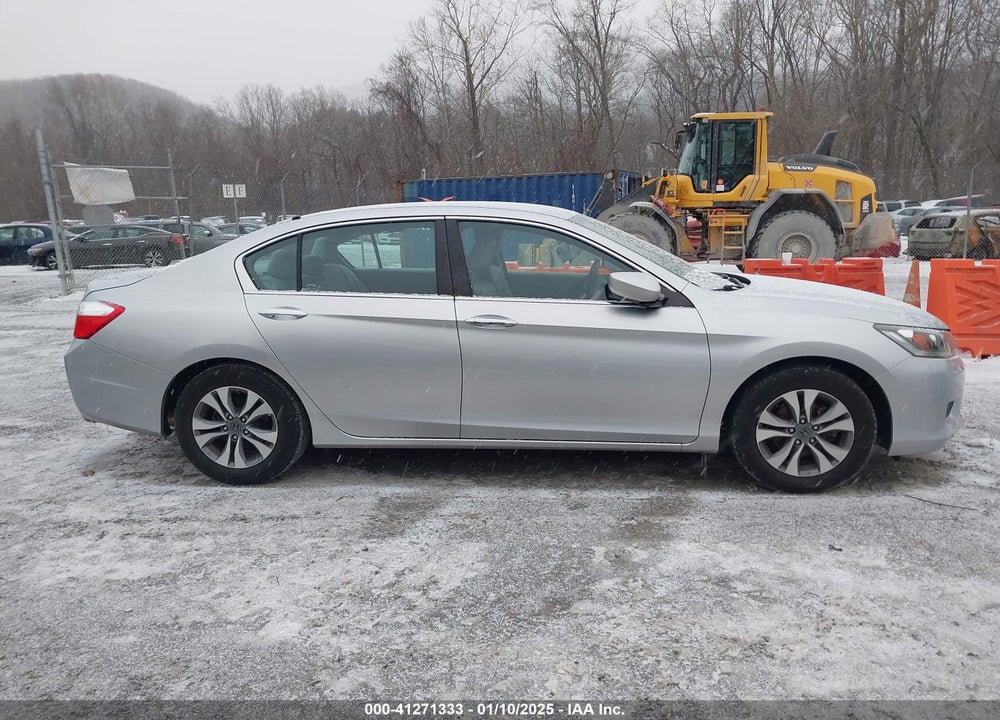 2015 HONDA ACCORD LX VIN: 1HGCR2F38FA048625