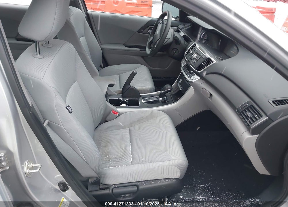 2015 HONDA ACCORD LX VIN: 1HGCR2F38FA048625
