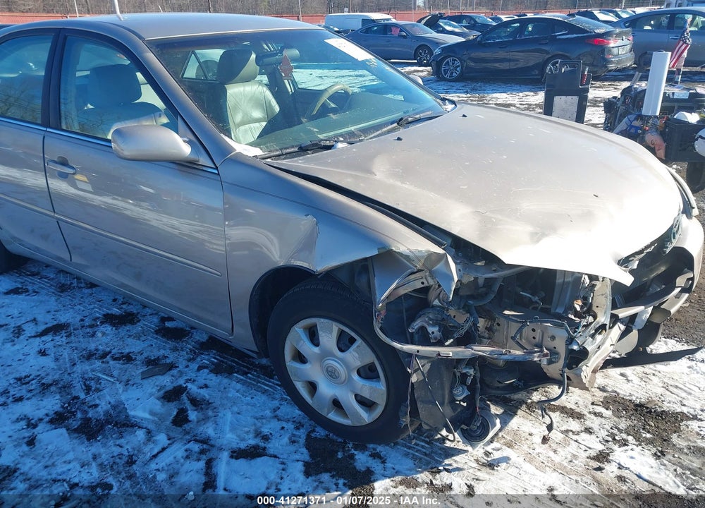 2003 TOYOTA CAMRY LE VIN: 4T1BE32K43U768759