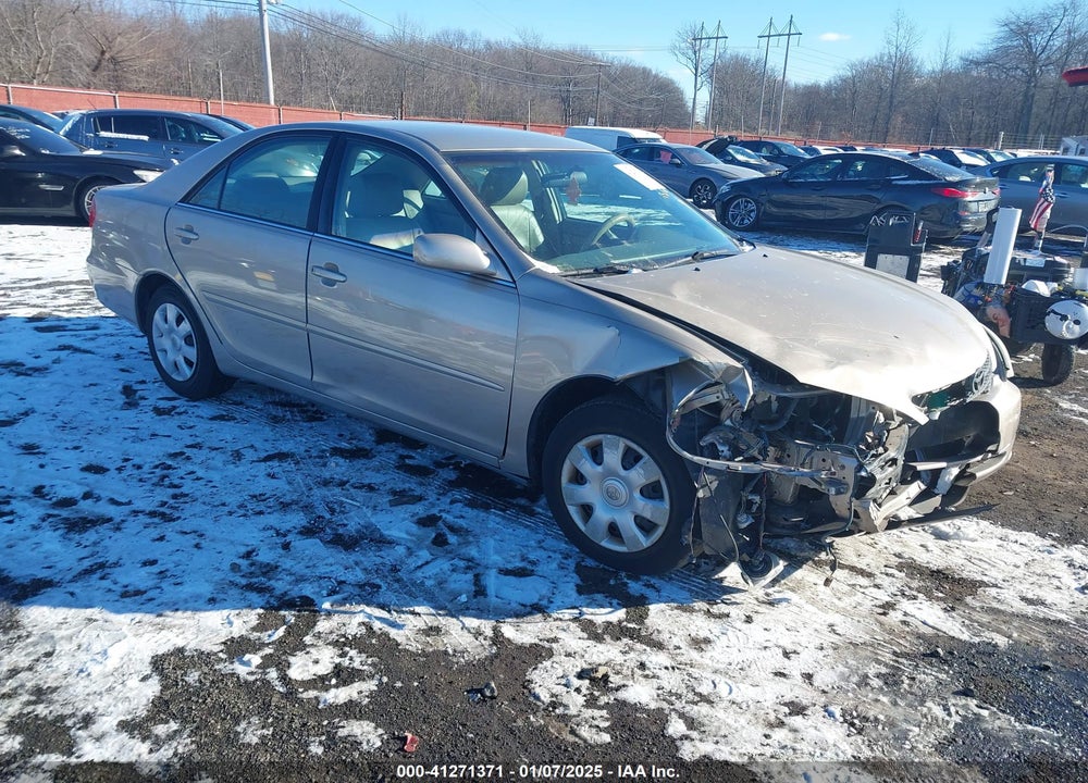 2003 TOYOTA CAMRY LE VIN: 4T1BE32K43U768759