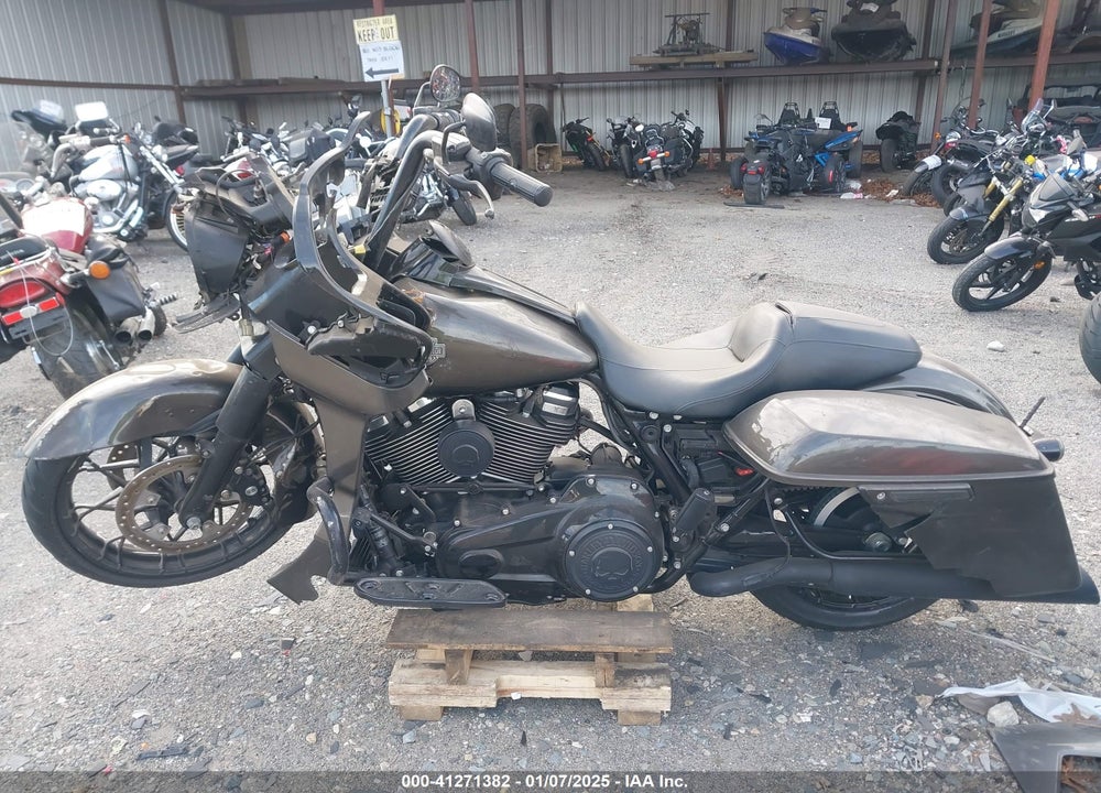 2020 HARLEY-DAVIDSON FLTRXS VIN: 1HD1KTP18LB661460