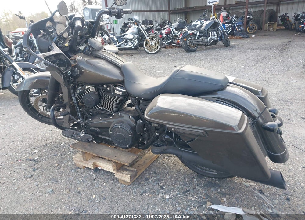 2020 HARLEY-DAVIDSON FLTRXS VIN: 1HD1KTP18LB661460