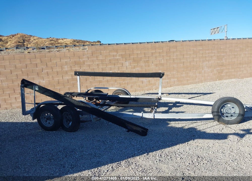 1998 US TRAILER OTHER VIN: 1T0BS17D17D1WS138