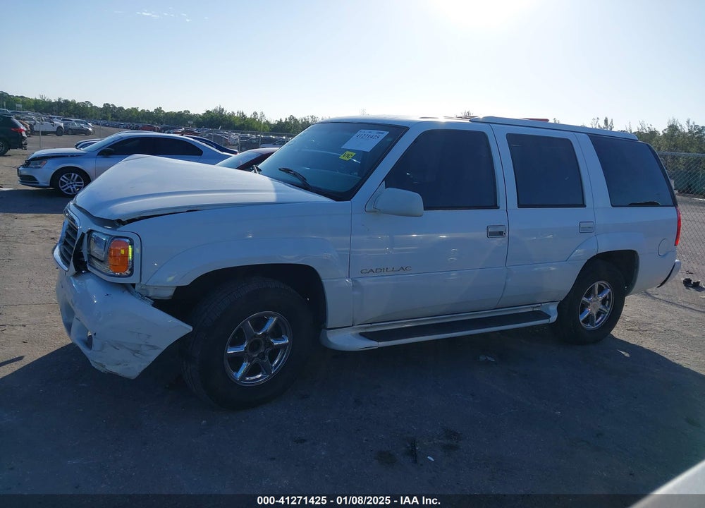 2000 CADILLAC ESCALADE STANDARD VIN: 1GYEK13R9YR108862