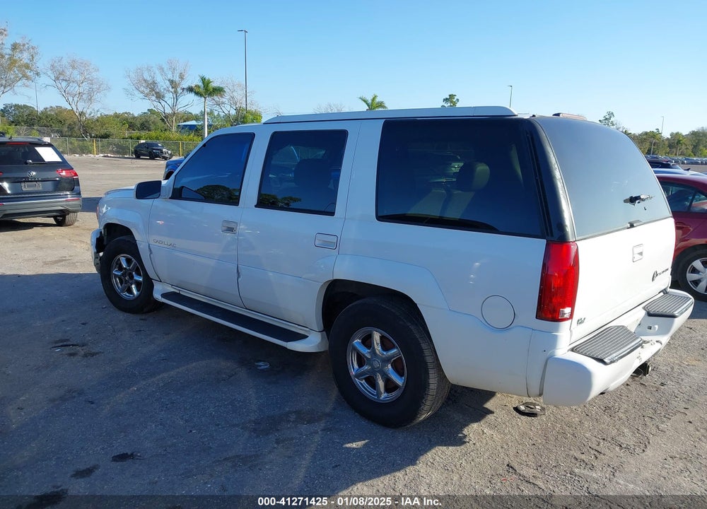 2000 CADILLAC ESCALADE STANDARD VIN: 1GYEK13R9YR108862