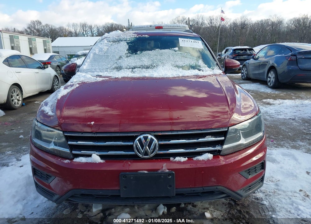 2019 VOLKSWAGEN TIGUAN VIN: 3VV1B7AX6KM075645