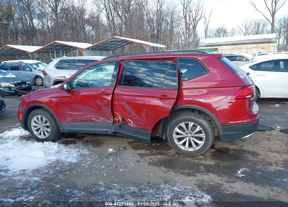 2019 VOLKSWAGEN TIGUAN VIN: 3VV1B7AX6KM075645
