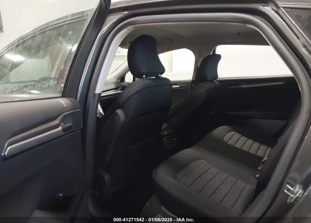 2016 FORD FUSION VIN: 1FA6P0H70G5120536