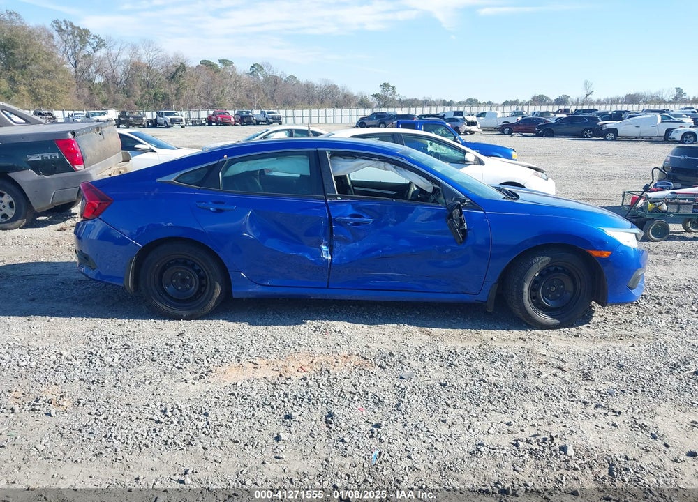 2017 HONDA CIVIC VIN: 19XFC2F57HE008907