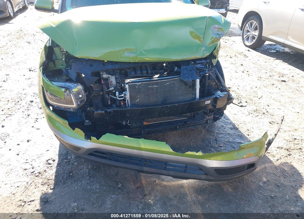 2024 HYUNDAI VENUE SEL VIN: KMHRC8A37RU338485