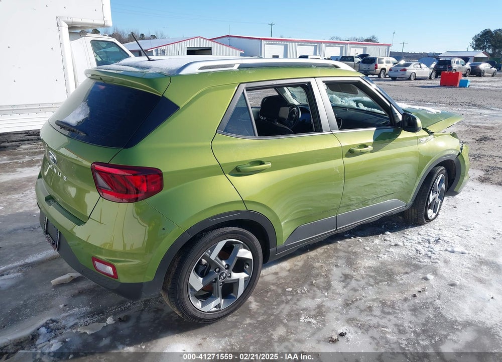 2024 HYUNDAI VENUE SEL VIN: KMHRC8A37RU338485