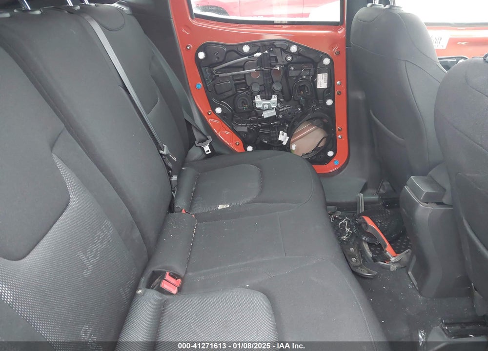 2016 JEEP RENEGADE LATITUDE VIN: ZACCJABT0GPD60316