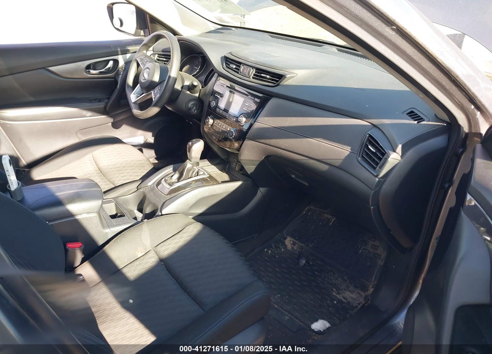 2017 NISSAN ROGUE S VIN: KNMAT2MT3HP532566