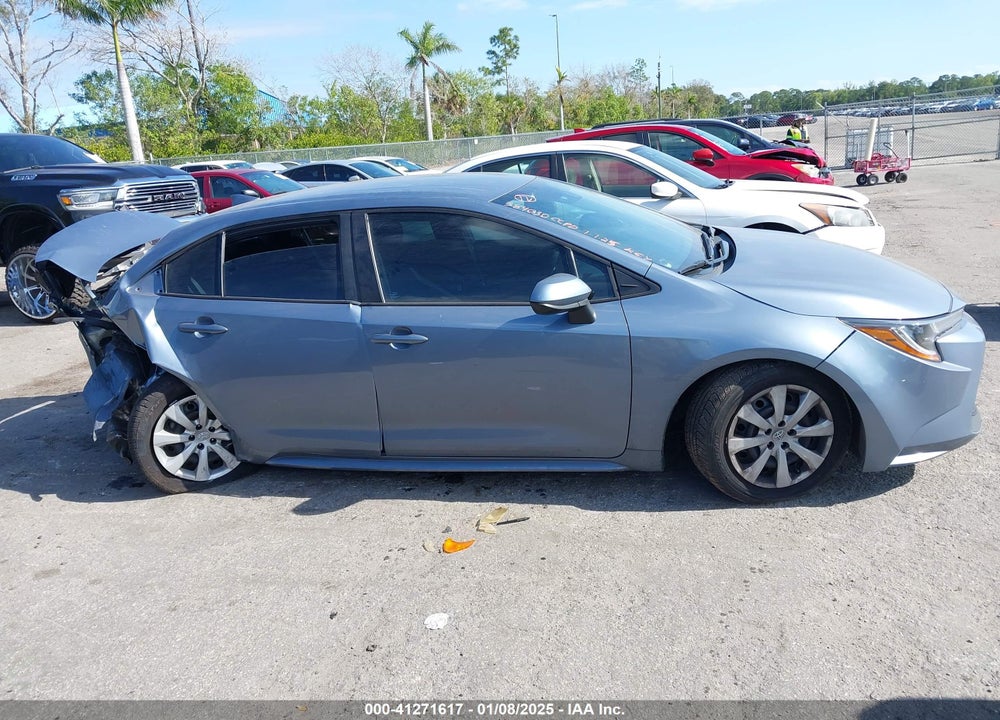 2022 TOYOTA COROLLA LE VIN: 5YFEPMAE8NP384030
