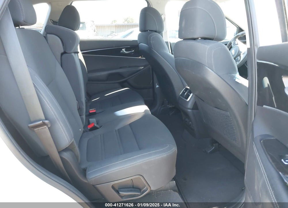 2017 KIA SORENTO 3.3L LX VIN: 5XYPG4A58HG224795