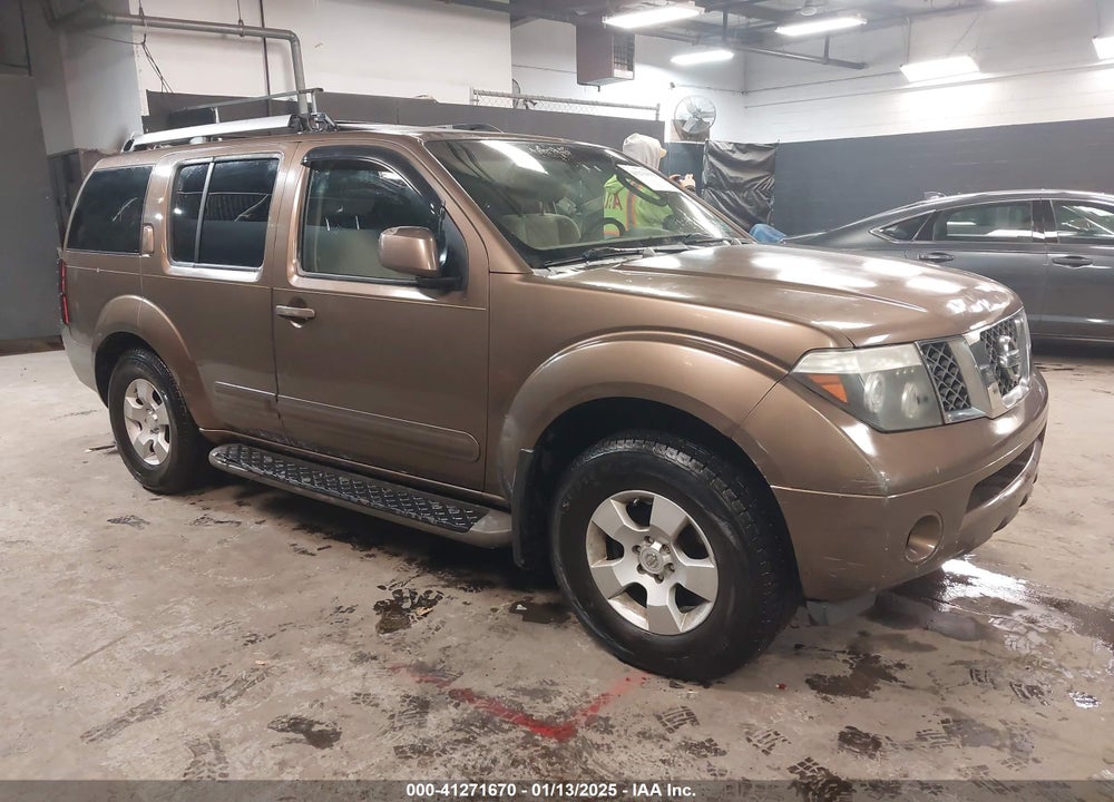2005 NISSAN PATHFINDER SE VIN: 5N1AR18W65C703936